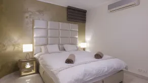 Suite de luxe au bord de la piscine - Chambre