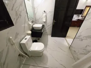 Hotel Kridha Residency - Opposite Prem Mandir Vrindavan - Bathroom