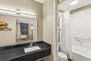 Super 8 by Wyndham Commerce - Salle de bain