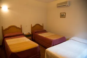 Hostal Hueso - Chambre