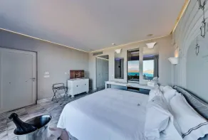 Royal Marmin Bay Boutique & Art Hotel - Chambre