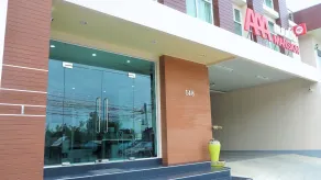 TTT Hotel - Entrada (vista interior)