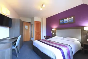 Hôtel L'Escale - Piscine & SPA - Zimmer