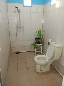 Arjuna Garden Homestay - Bathroom