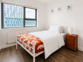 Modern 2BR Croydon Sleeps 7 Near Station - Rum