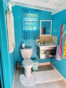 Seawind Cottages - Bathroom