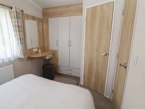 Stag Lodge, Caravan 70 - Rom