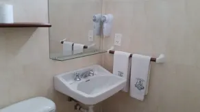 Hotel San Martin - Bathroom