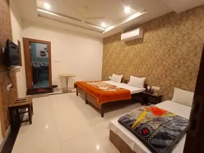 Hotel Sai Kripa Chittorgarh AC OR NON AC ROOM - Chambre