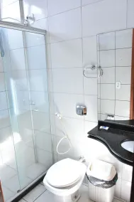 SERRA AZUL PLAZA HOTEL - Baño