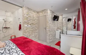 Preciosa casa en Vantacici con sauna. - Habitación