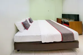 Hotel O Tangerang Near Supermall Karawaci Formerly Bromo 18 - Værelse