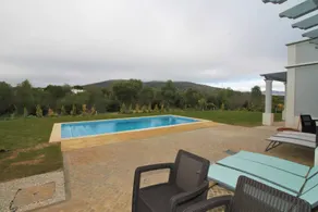 Semi-detached Villa With Pool In Rural Setting - Piscina