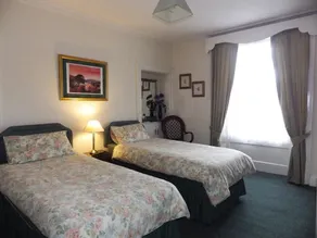 The Central Guest House - Habitación