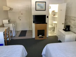Edgewater Motel & Campground - Habitación