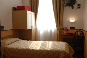 Hotel Aspromonte - Værelse
