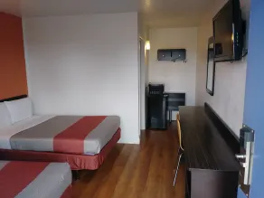 Motel 6-Goodland, KS - Room