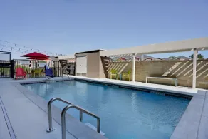 Home2 Suites Temple - Piscine