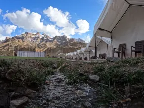Norfesela Retreat. - Miscelánea