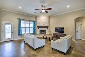 Secluded Krum Home w/ Patio & Gas Grill! - Interiør