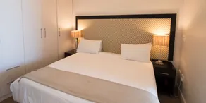 The Crystal Apartments - Room