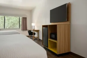 Days Inn by Wyndham Lexington - Chambre