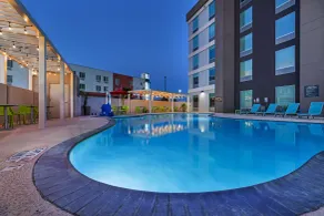 Home2 Suites by Hilton Laredo Airport - Basseng