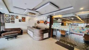 Hotel Satyam Inn - Rezeption