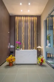 Parkhill Hotel & Apartment - Reception