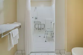 Americas Best Value Inn Fargo - Badezimmer