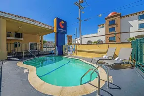 Comfort Inn Beach Boardwalk - Piscine