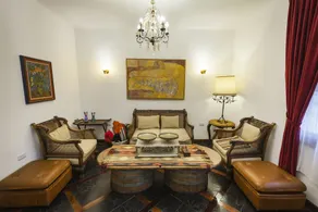 Posada de Rosas - Lobby sitting area