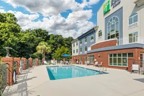 Holiday Inn Express Hotel & Suites Camden-I20 (Hwy 521) by IHG - Pool