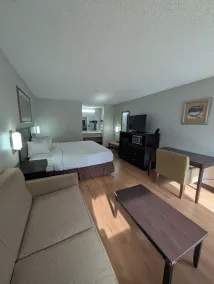 Garden Inn Adairsville - Room
