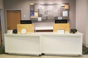 Holiday Inn Express & Suites Martinsville by IHG - Reception