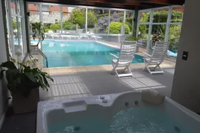 Valeria House Rental Suites - Piscina