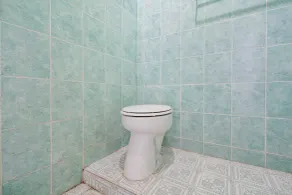 Capital O 93949 Hotel Popuci By Pupa Hospitality - Bathroom
