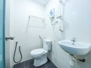OYO 89842 Hotel 22, Northport - Salle de bain