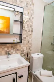 GENEVA HÔTEL - Bathroom