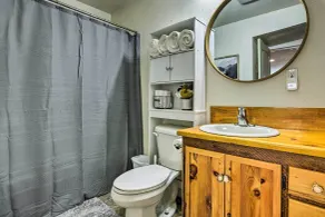 Private La Pine Cabin Rental: 30 Mi to Bend! - Intérieur