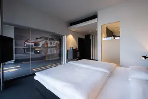 V8 Hotel Köln at MOTORWORLD - Værelse
