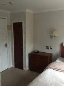 The Pines Hotel - Chambre