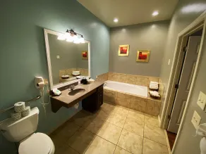 Copperhead Lodge and Resort Cabin Rentals - Badezimmer