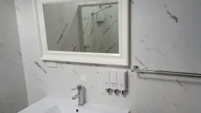 Hibiscus Lakeside Motel - Baño