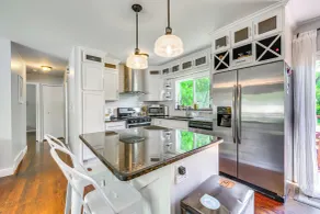 Charming Ann Arbor Getaway w/ Deck: Near Downtown! - Interior
