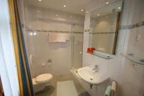 Hotel Garni Lindenmühle - Bathroom