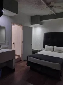 Hotel Metropolitan - Chambre