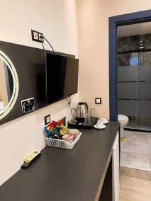 Marblue Hotel - Bathroom