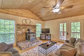 'creekside Hideaway' w/ Fire Pit + Creek Access! - Innenbereich