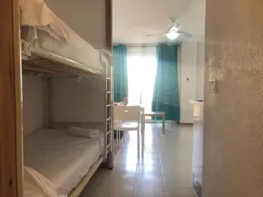 Apartamentos Bernat 3000 - Chambre
